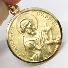 Load image into Gallery viewer, 18k yellow gold St Saint Francis Francesco Assisi medal, made in Italy, 17 mm.

